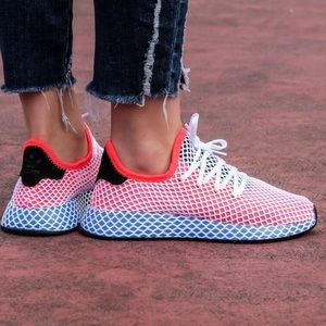 Kids Adidas deerupt sneaker size 5.5